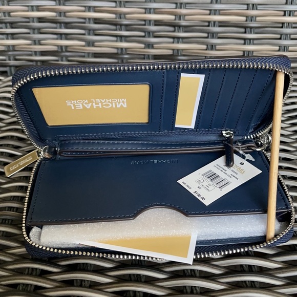 Michael Kors Jet Set Travel Lg Flat Multifunctional Phone Case-Wristlet-Wallet - Picture 11 of 16